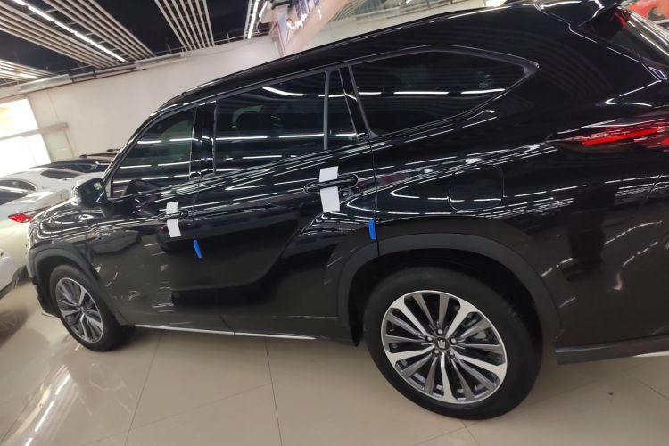 丰田 皇冠陆放 2024款 2.5L HEV四驱豪华版车身外观6003