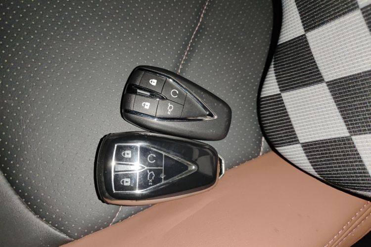 长安 逸动 2023款 畅享版 PLUS 蓝鲸NE 1.4T GDI DCT尊贵版中控内饰11