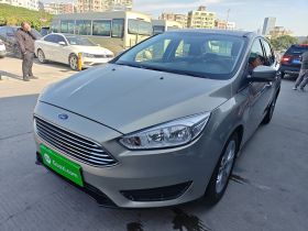 福特 福克斯 2018款 三厢经典 1.6L 自动舒适型智行版