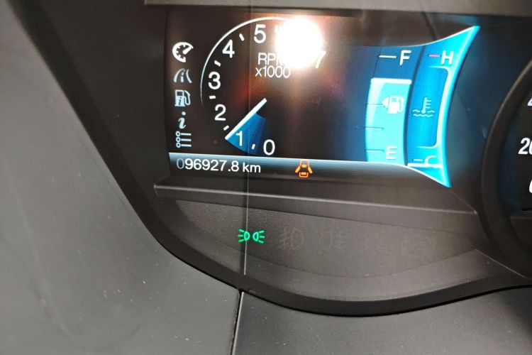 福特 蒙迪欧 2013款 2.0L GTDi200豪华型中控内饰15