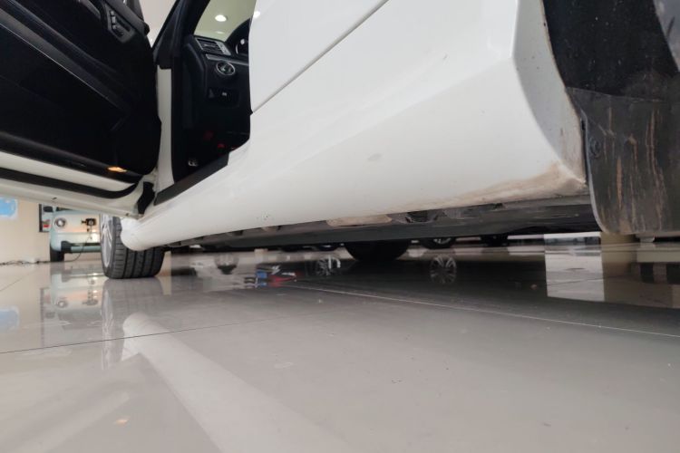 奔驰E级(进口) 2016款 E 200 轿跑车 灵动版局部细节9002