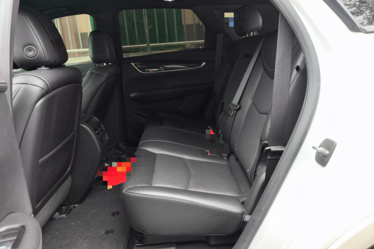 凯迪拉克XT5 2022款 2.0T 四驱豪华型（蜂鸟版）中控内饰7004