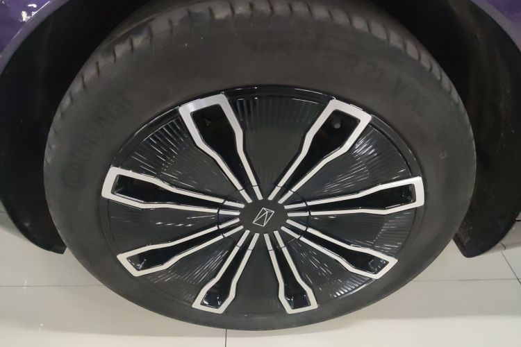 阿维塔07 2024款 Max增程版车身外观6007