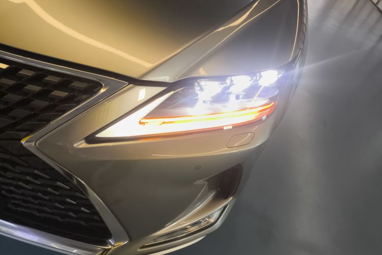 雷克萨斯RX 2020款 改款 450hL 四驱典雅版7座局部细节36