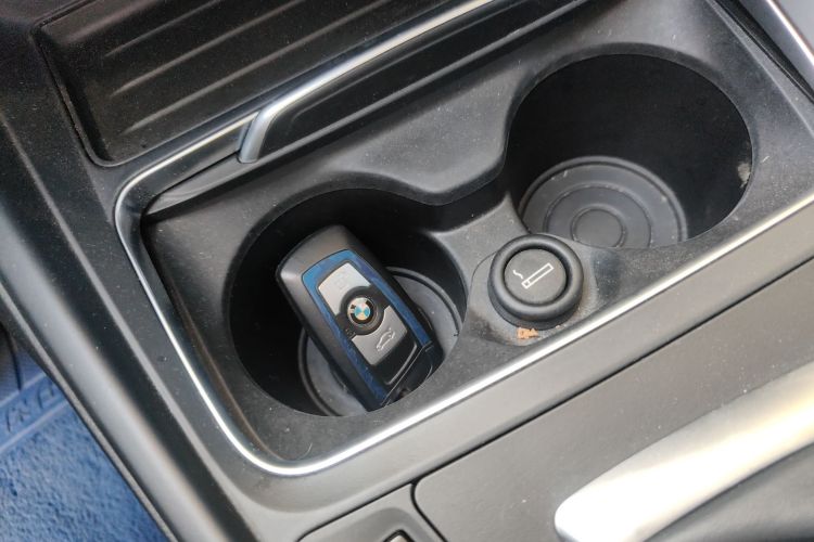 宝马3系 2017款 320Li M运动型中控内饰11