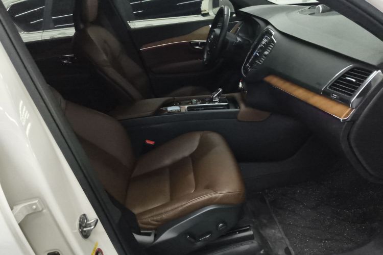 沃尔沃XC90 2022款 B5 智行豪华版 5座局部细节41