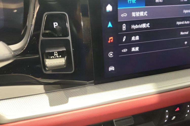 保时捷 Cayenne新能源 2024款 Cayenne Coupé E-Hybrid 2.0T中控内饰18