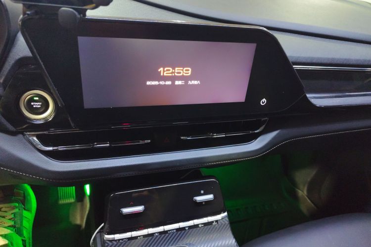 五菱汽车 五菱凯捷 2020款 1.5T CVT旗舰型中控内饰16