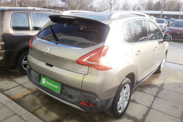 标致3008 2015款 1.6THP 自动潮流版车身外观7