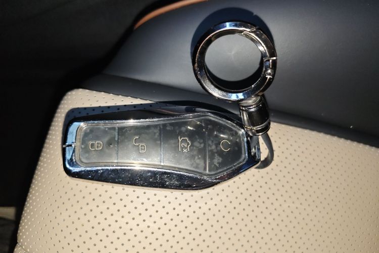 比亚迪 海豚 2023款 420km 时尚版中控内饰11