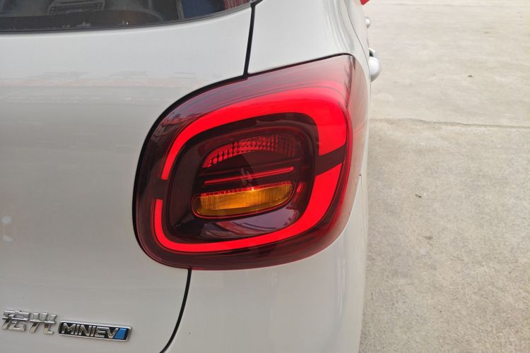 五菱汽车 宏光MINIEV 2025款 四门版 进阶款车身外观6006