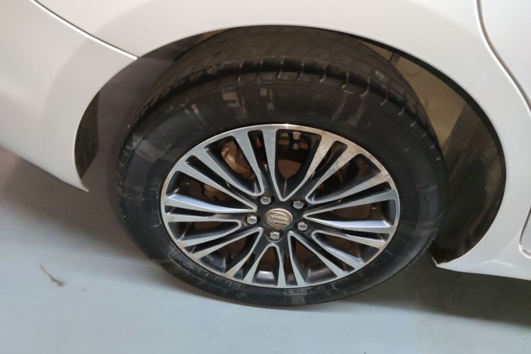 别克 英朗 2016款 18T 双离合精英型车身外观6008