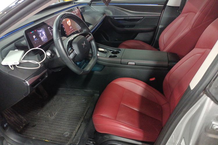 小鹏P7 2023款 P7i 610 Max 性能版中控内饰19