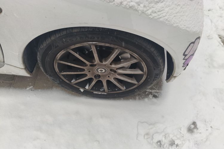 smart fortwo 2011款 1.0 MHD 硬顶激情版车身外观6007