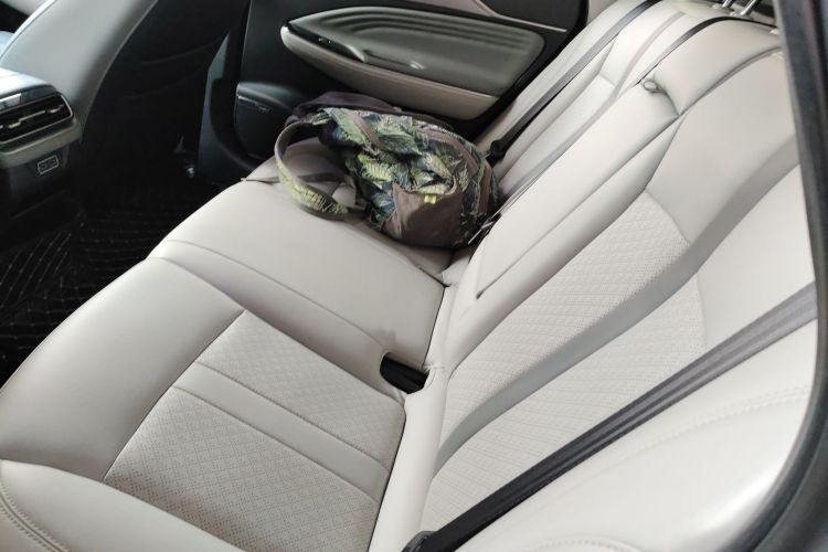 埃安 AION S Plus 2022款 80 科技版中控内饰7004