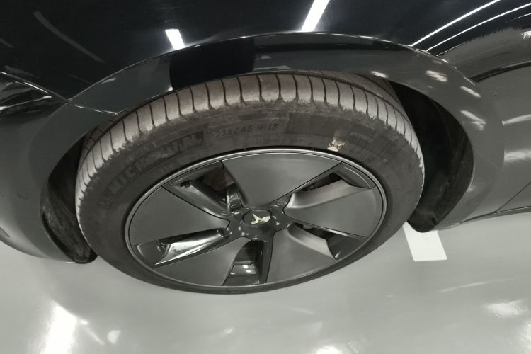 特斯拉 Model 3 2022款 后轮驱动版车身外观6007