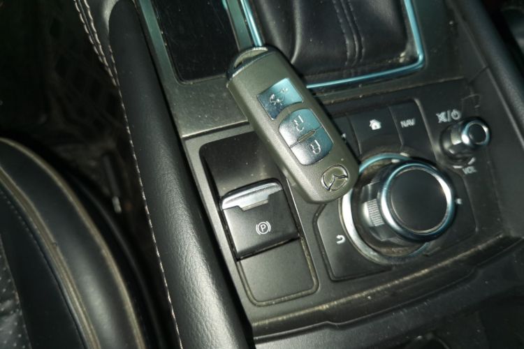 马自达 阿特兹 2018款 2.5L 蓝天尊崇版 国V中控内饰7001