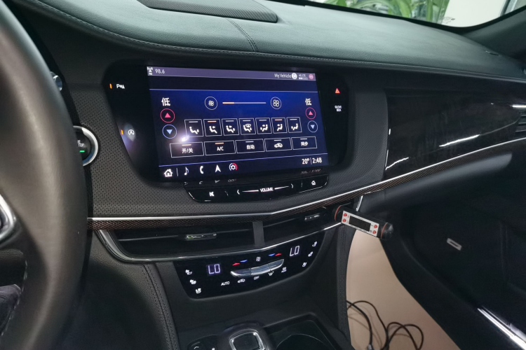 凯迪拉克CT6 2019款 28T 豪华型中控内饰16
