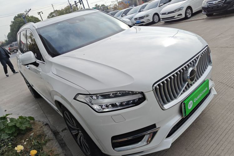 沃尔沃XC90新能源 2021款 E驱混动 T8 智尊豪华版 7座车身外观3