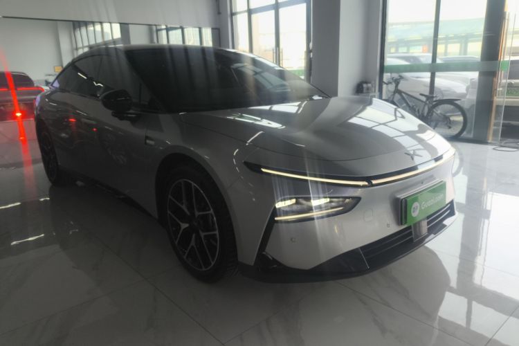 小鹏P7+ 2025款 超长续航 Max 旗舰版车身外观3