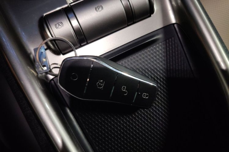 比亚迪 海豚 2023款 420km 自由版中控内饰11