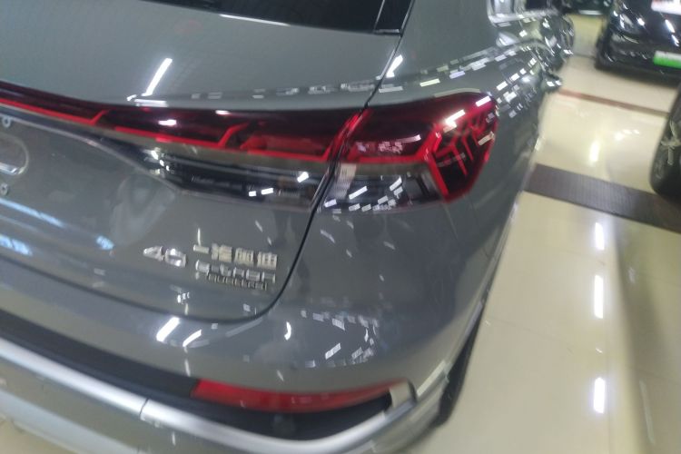 奥迪Q4 e-tron 2024款 40 e-tron 创境版车身外观9