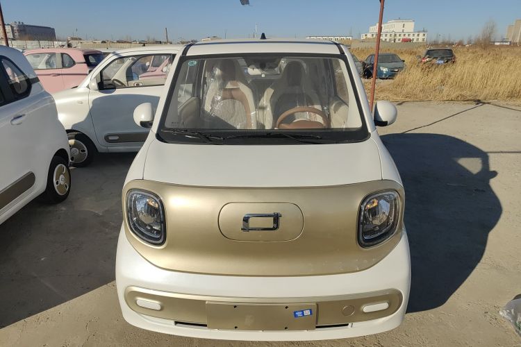 奔腾小马 2026款 222km 萌趣马 Plus车身外观2