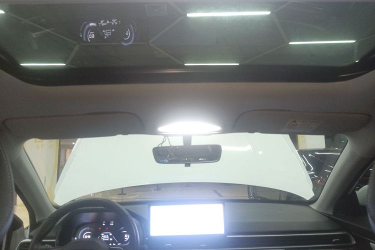 吉利汽车 帝豪 2023款 第4代冠军版 1.5L CVT尊贵型中控内饰22