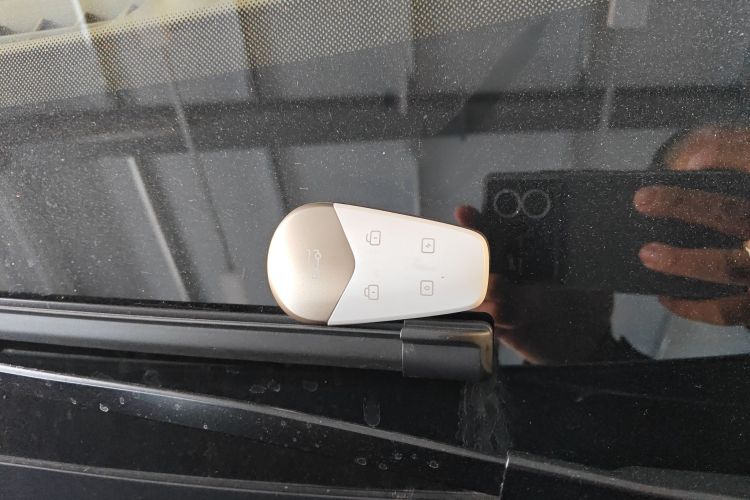 岚图汽车 岚图FREE 2025款 FREE+ 后驱乾崑版中控内饰11