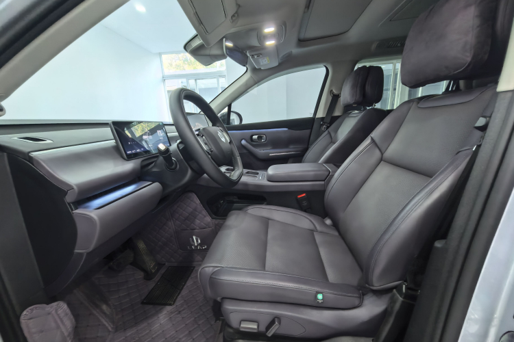 零跑汽车 零跑C16 2024款 增程 200尊享版中控内饰19