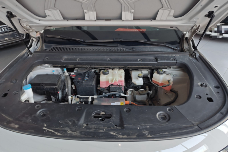 零跑汽车 零跑C10 2024款 530舒享版机舱底盘24