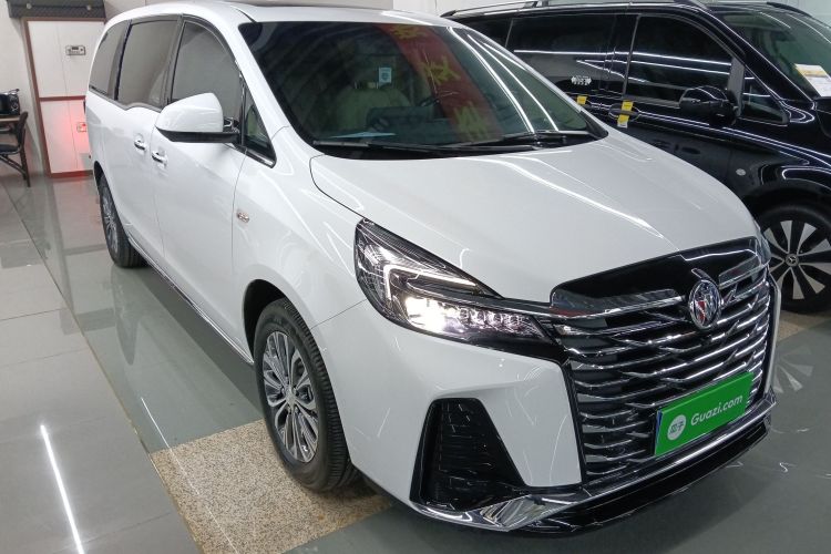 别克GL8 2023款 改款 陆上公务舱 豪华型车身外观3