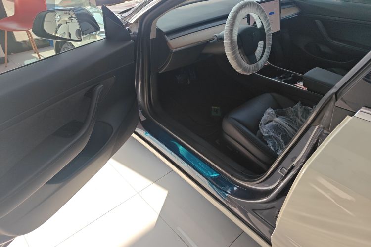 特斯拉 Model 3 2020款 标准续航后驱升级版中控内饰20