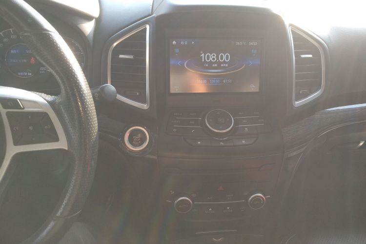 北汽幻速S6 2016款 1.5T 手动领先型中控内饰16