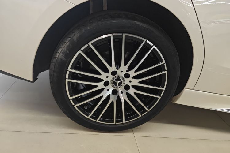 奔驰C级 2022款 改款 C 260 L 运动版车身外观6008