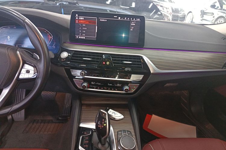 宝马5系 2023款 530Li 领先型 豪华套装中控内饰16