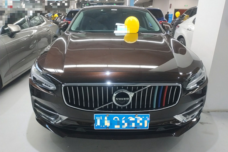 沃尔沃S90 2017款 T5 智雅版车身外观2