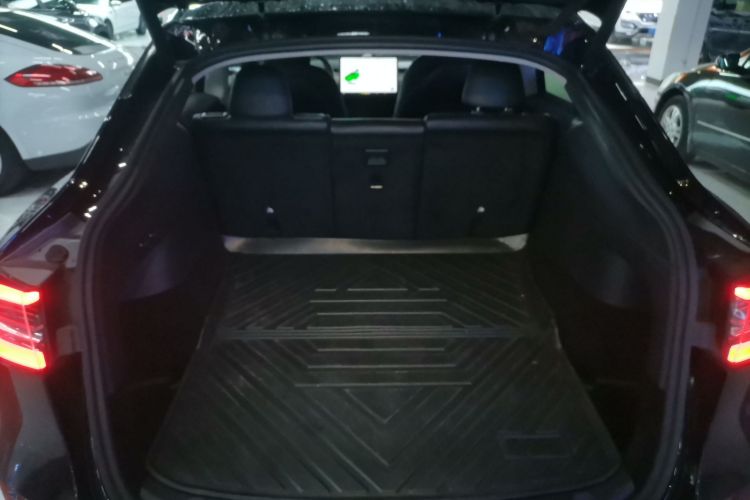 特斯拉 Model Y 2021款 标准续航后驱版局部细节23