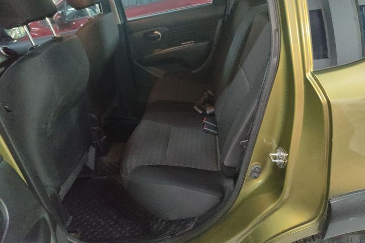 日产 骊威 2013款 劲锐 1.6XL CVT舒适版中控内饰21