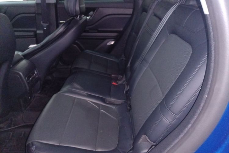 林肯 冒险家 2022款 2.0T 两驱尊雅版中控内饰21