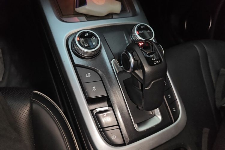 坦克300 2021款 越野版 2.0T 征服者局部细节18