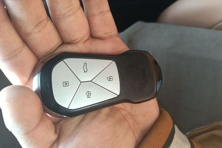 小鹏P5 2022款 460E+中控内饰7001