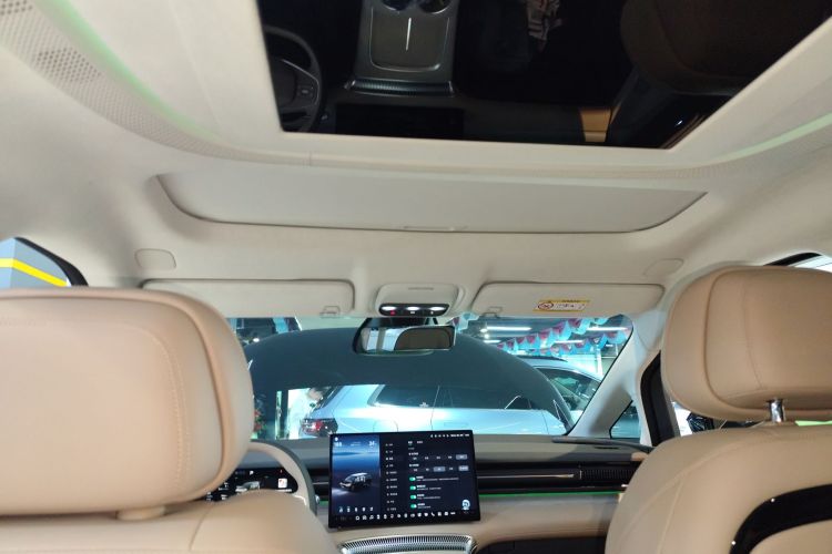 小鹏X9 2025款 650长续航 Max中控内饰22