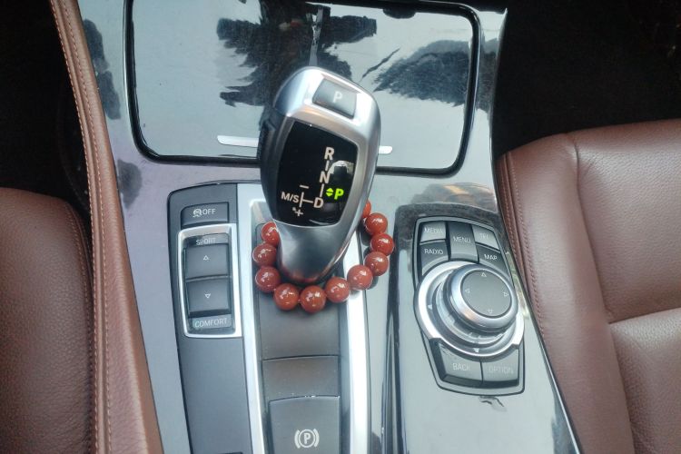 宝马5系 2013款 525Li 领先型局部细节18