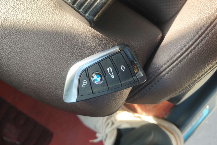 宝马iX3 2022款 领先型中控内饰11