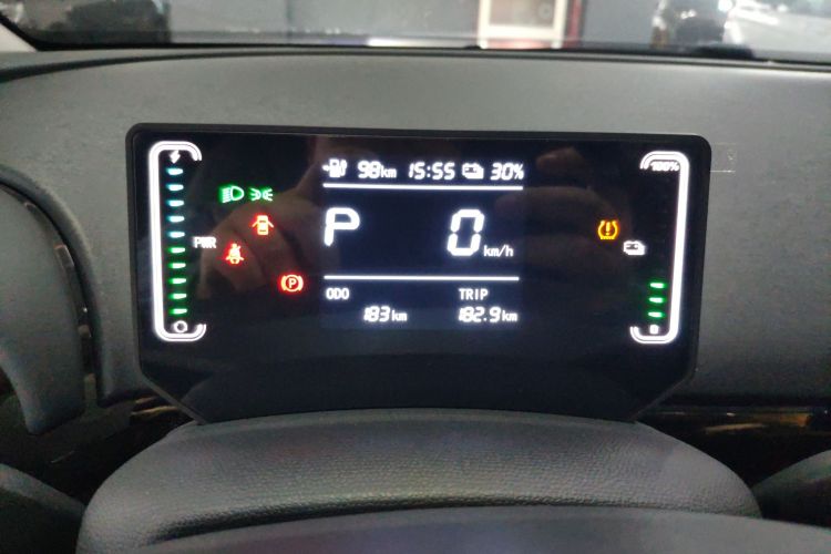 江淮钇为 钇为3 2024款 挚爱版 330km Lite中控内饰14