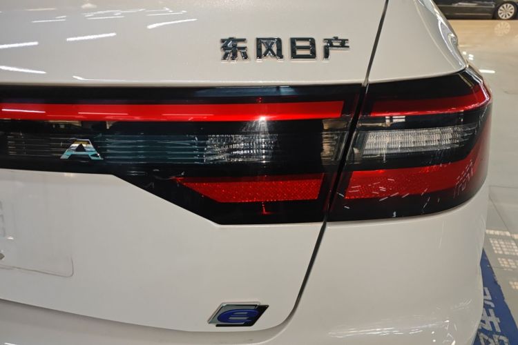 启辰D60EV 2023款 PLUS 舒适版SI型车身外观9