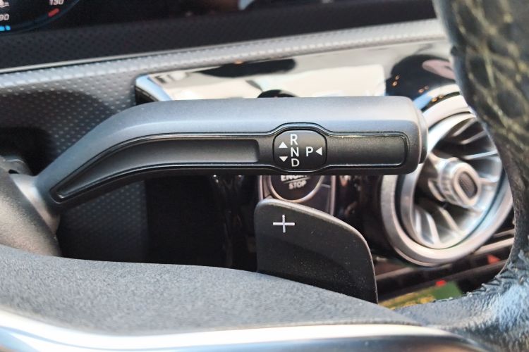 奔驰A级 2020款 A 200 L局部细节18