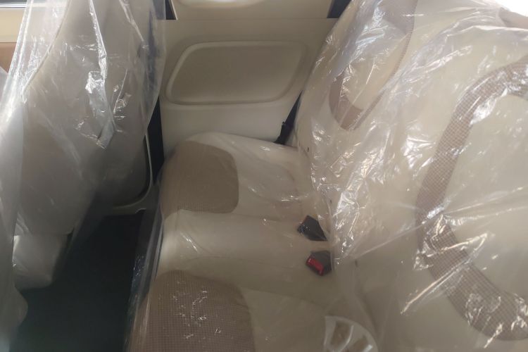 五菱汽车 宏光MINIEV 2024款 第三代 215km 青春版中控内饰21