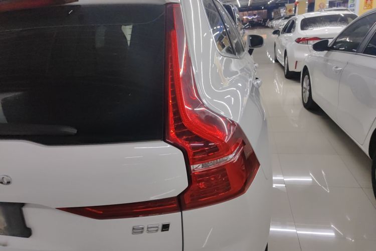 沃尔沃XC60 2024款 B5 四驱智逸豪华版车身外观6006